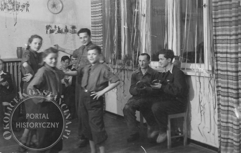 Nowy Rok w Domu Dziecka Bojowników o Wolność i Demokrację (1949 r, zbiory Witolda Rawskiego)