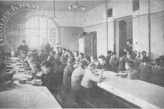 Stołówka w Metodystycznym Domu Dziecka w Klarysewie (1922 r - zbiory Adama Zyszczyka)