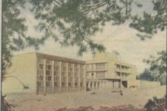 1C . 1973 r., widok na ośrodek od strony południowo-zachodniej