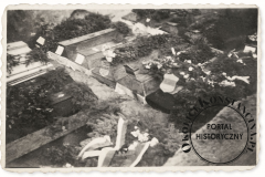 Pogrzeb Powstańców Warszawskich w Powsinie 28 marca 1945 r.
