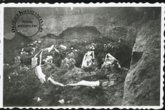 Pogrzeb Powstańców Warszawskich w Powsinie 28 marca 1945 r.