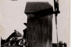 wiatrak w Łęgu (zb. D. Kluczyk)