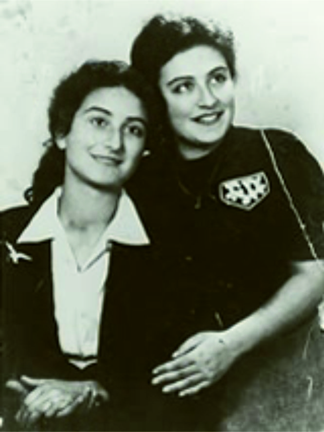 Zofia i Janina Lewinson tuż po wojnie (wnuczki Aleksandra Fryszmana)