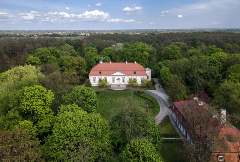 Wspomnienie: Obory, akacje i Potuliccy